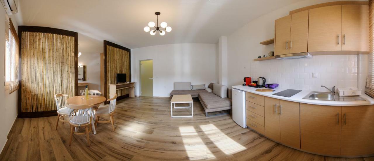 Status Luxury Apartments And Penthouse Parga Exterior photo
