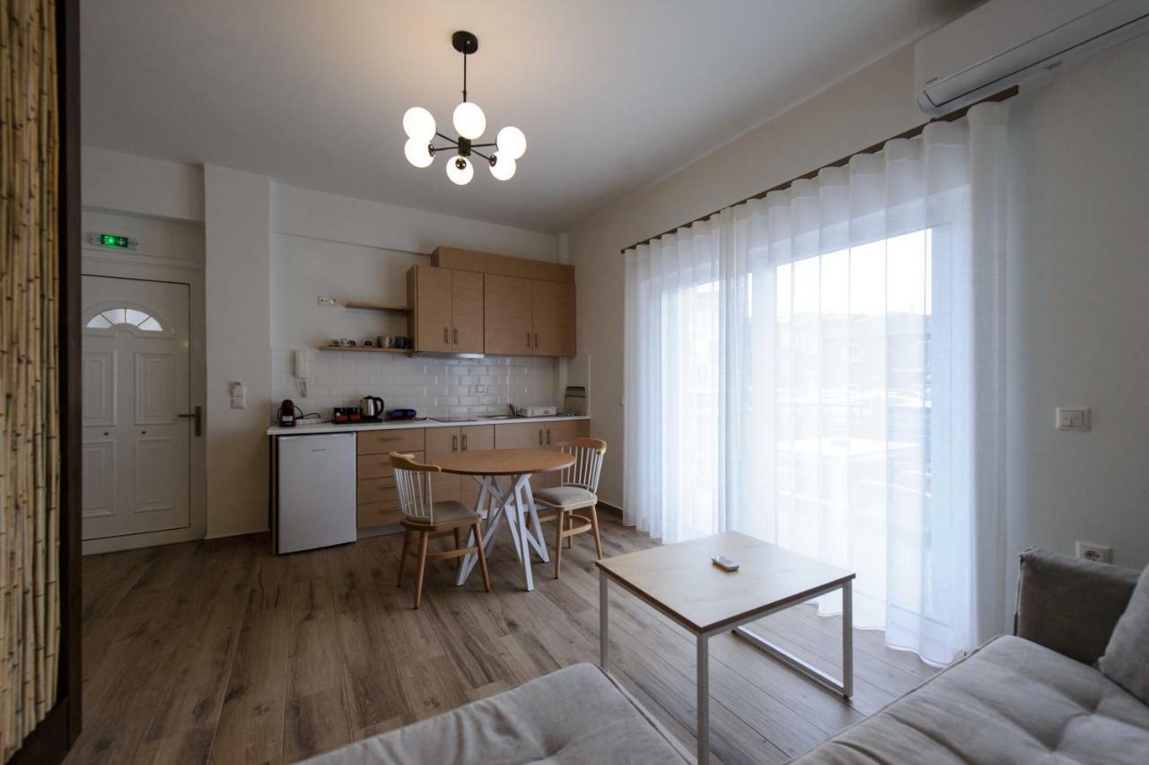Status Luxury Apartments And Penthouse Parga Exterior photo