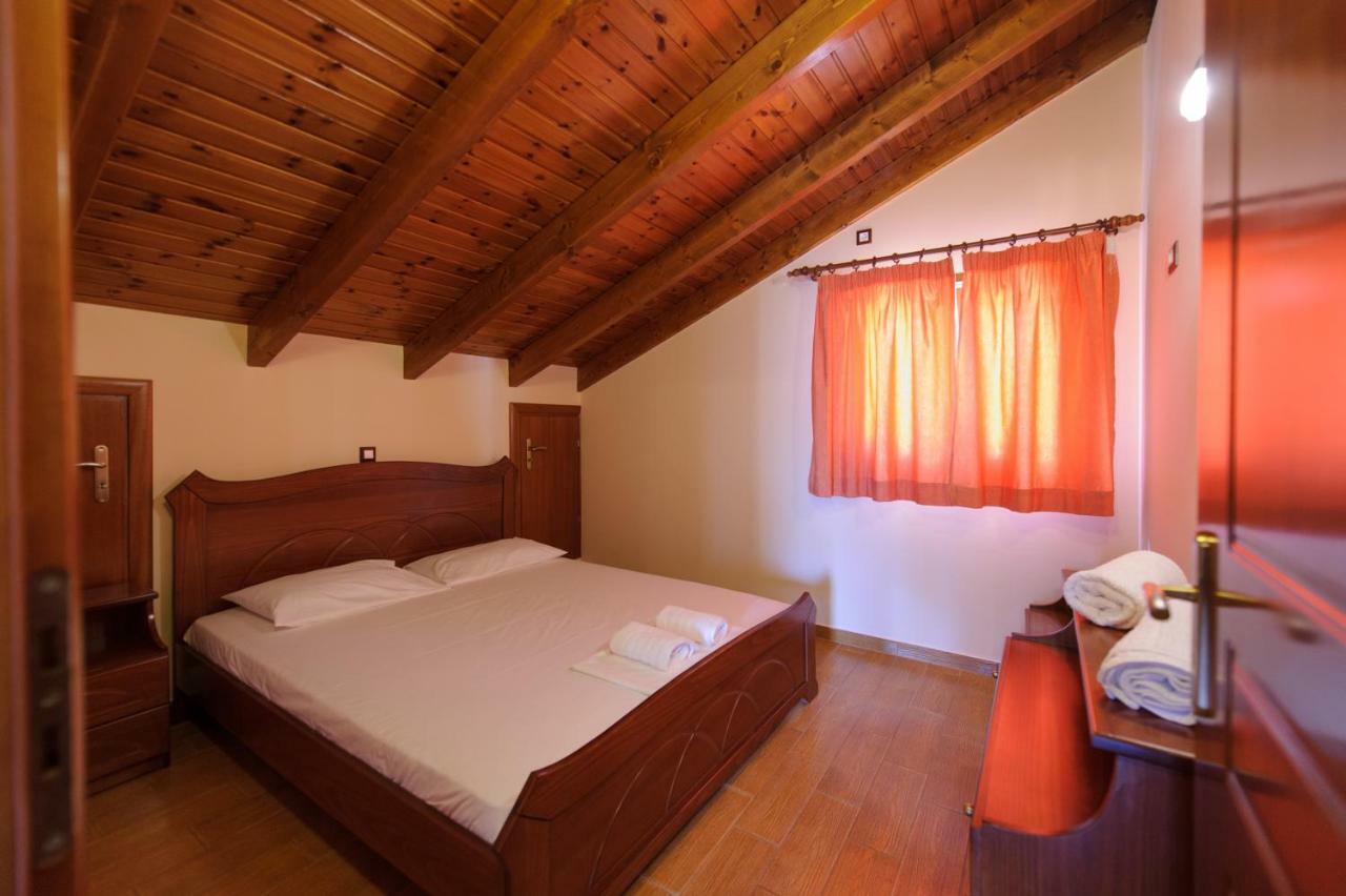 Status Luxury Apartments And Penthouse Parga Exterior photo