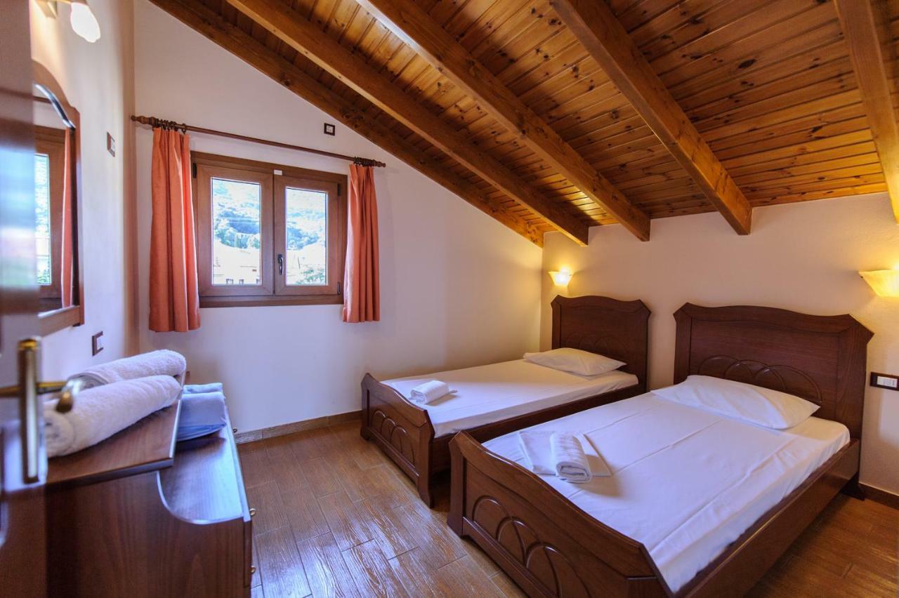Status Luxury Apartments And Penthouse Parga Exterior photo